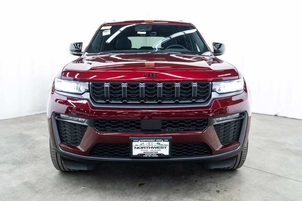New 2026 Velvet Red Pearl-Coat Exterior Paint Jeep Limited image 2
