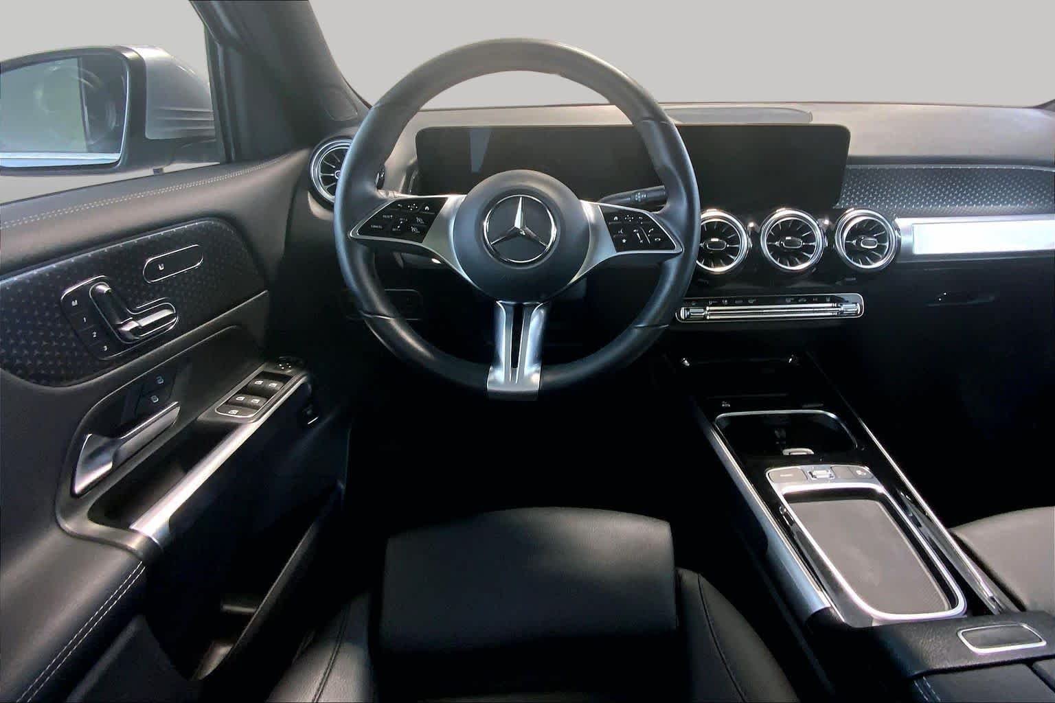 Pre-Owned 2024 Mercedes-Benz EQB 300