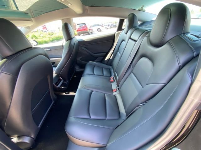 Used 2022  Tesla Long Range image 49