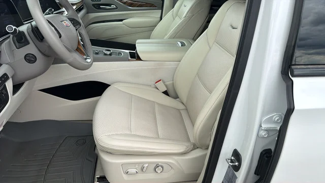 2021 Cadillac Escalade ESV Sport Platinum - Photo 21