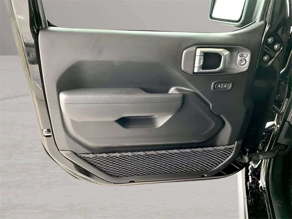 New 2026 Black Clear-Coat Exterior Paint Jeep Willys image 11