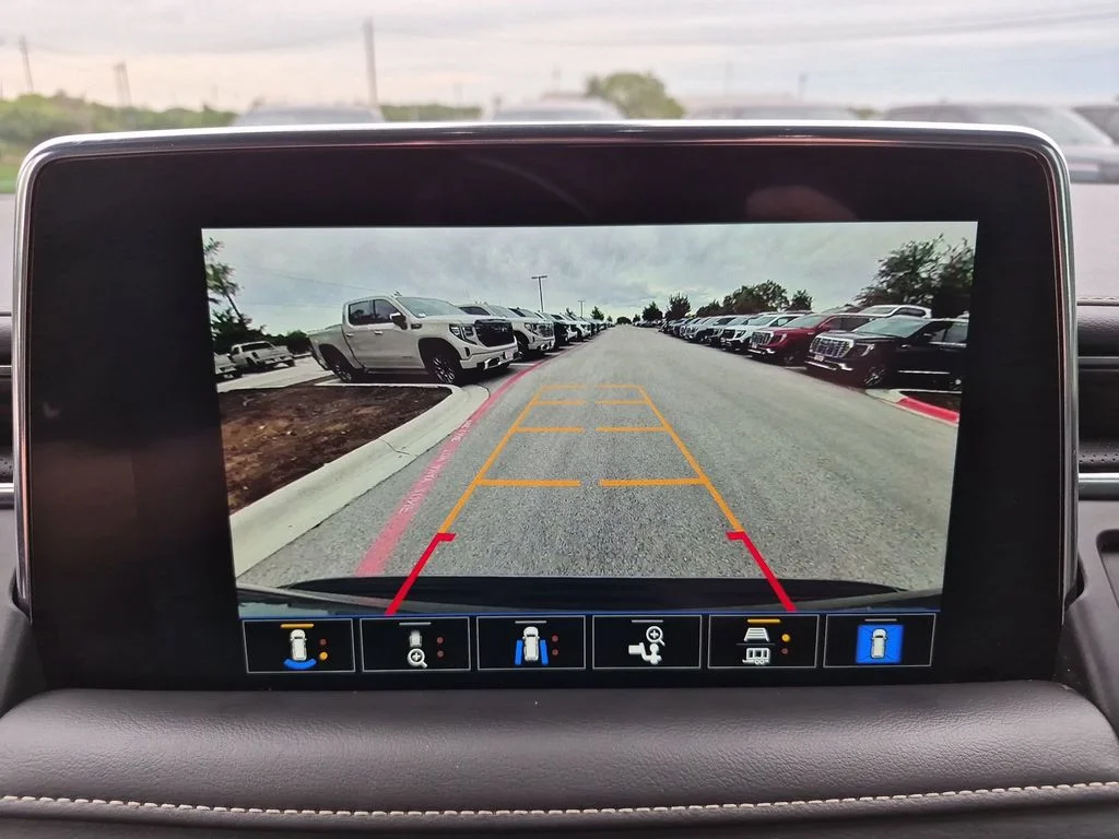 Used 2022 Gray GMC SLT image 29