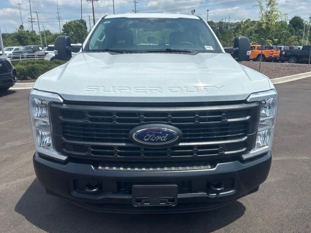 New 2026 Oxford White Ford F-250® XL image 10