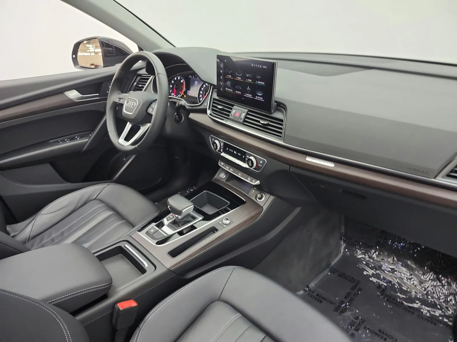Used 2022 Mythos Black Metallic Audi S line Premium image 21