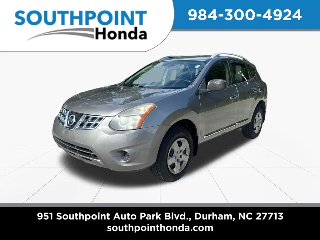 Used 2014 Platinum Graphite Nissan S image 3