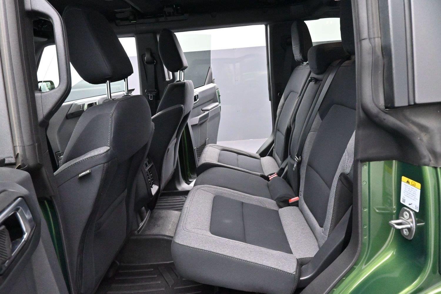 Used 2025 Green Ford Base image 31