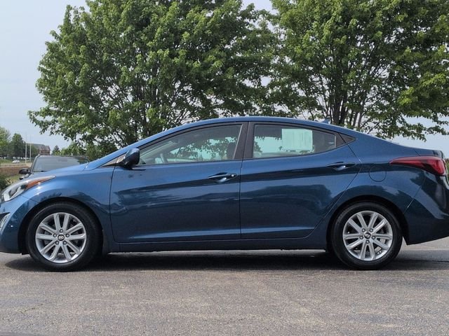 Used 2015 Blue Hyundai SE image 4