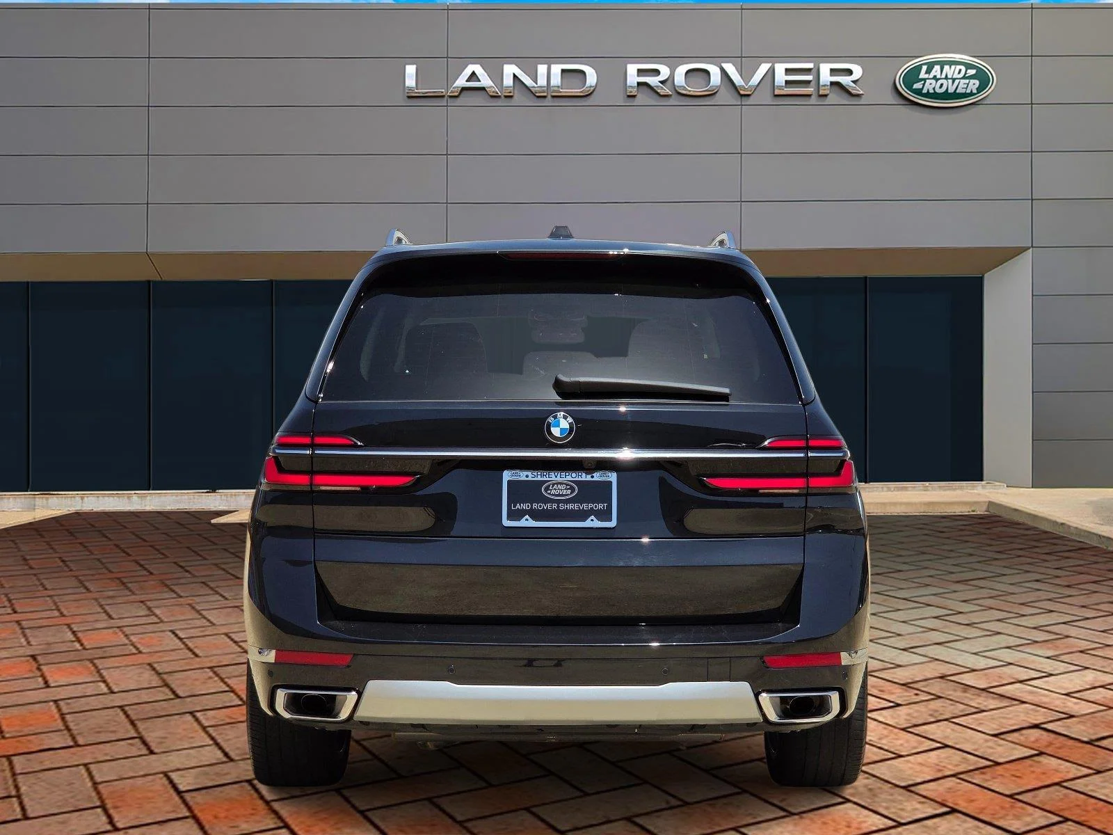 Used 2023 Black Sapphire Metallic BMW xDrive40i image 5