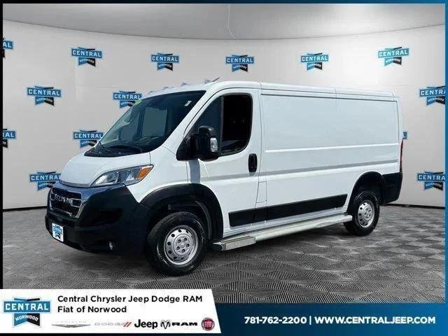 2023 RAM ProMaster 2500 136" WB Low Roof's photo