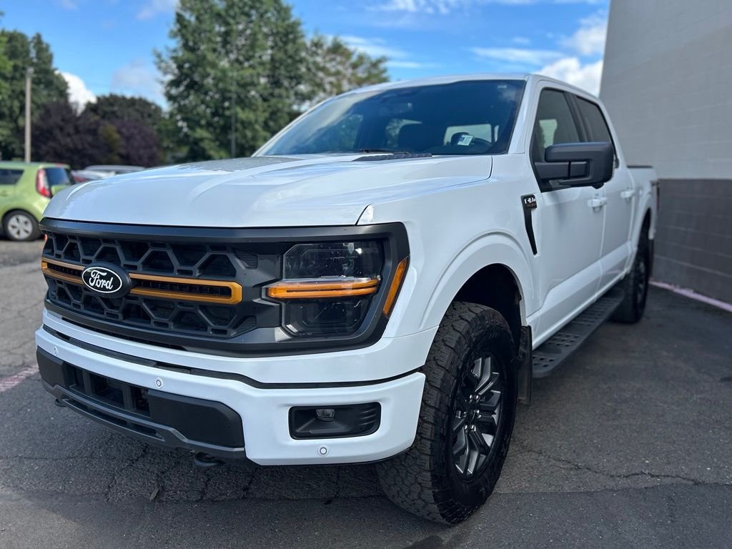 Used 2024 White Ford Tremor image 8