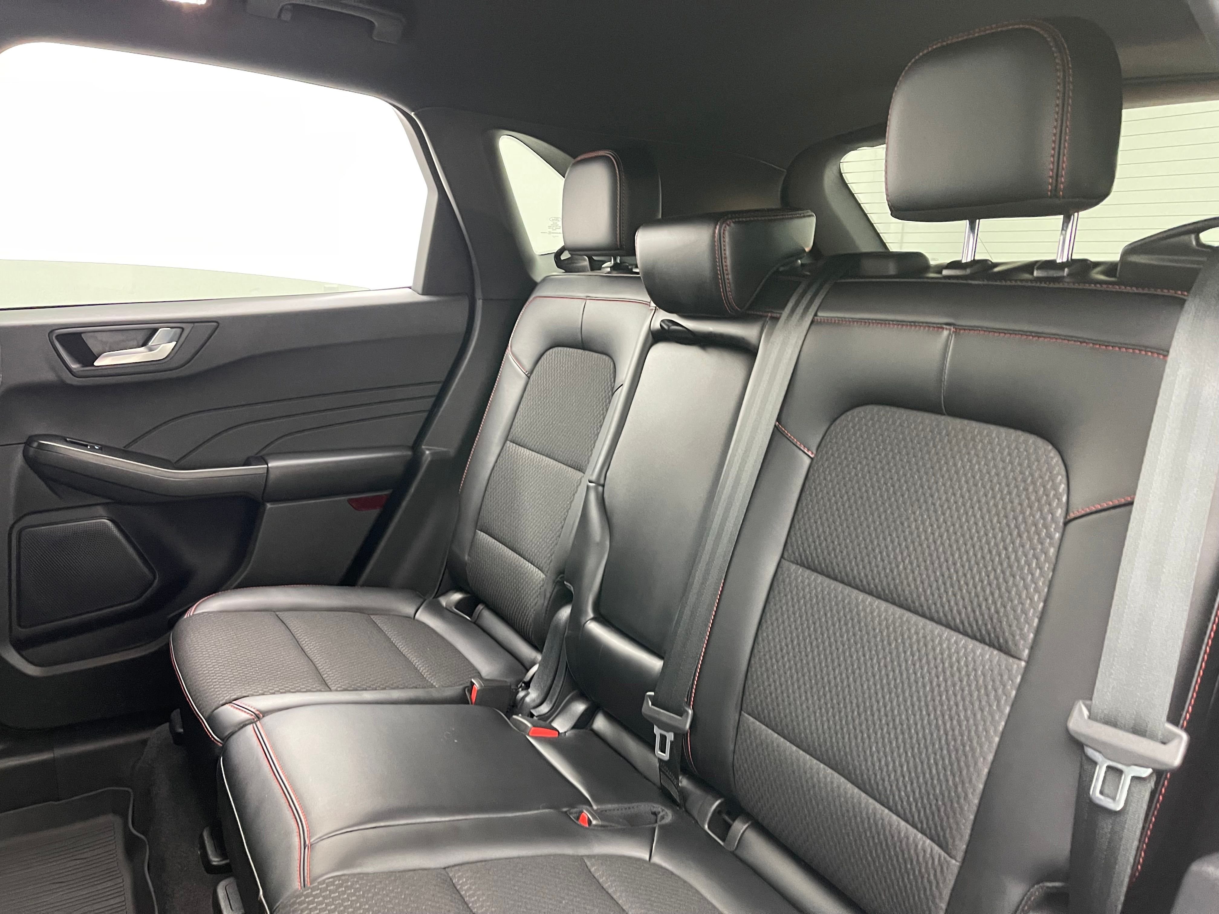 Used 2024 Black Metallic Ford ST-Line image 38