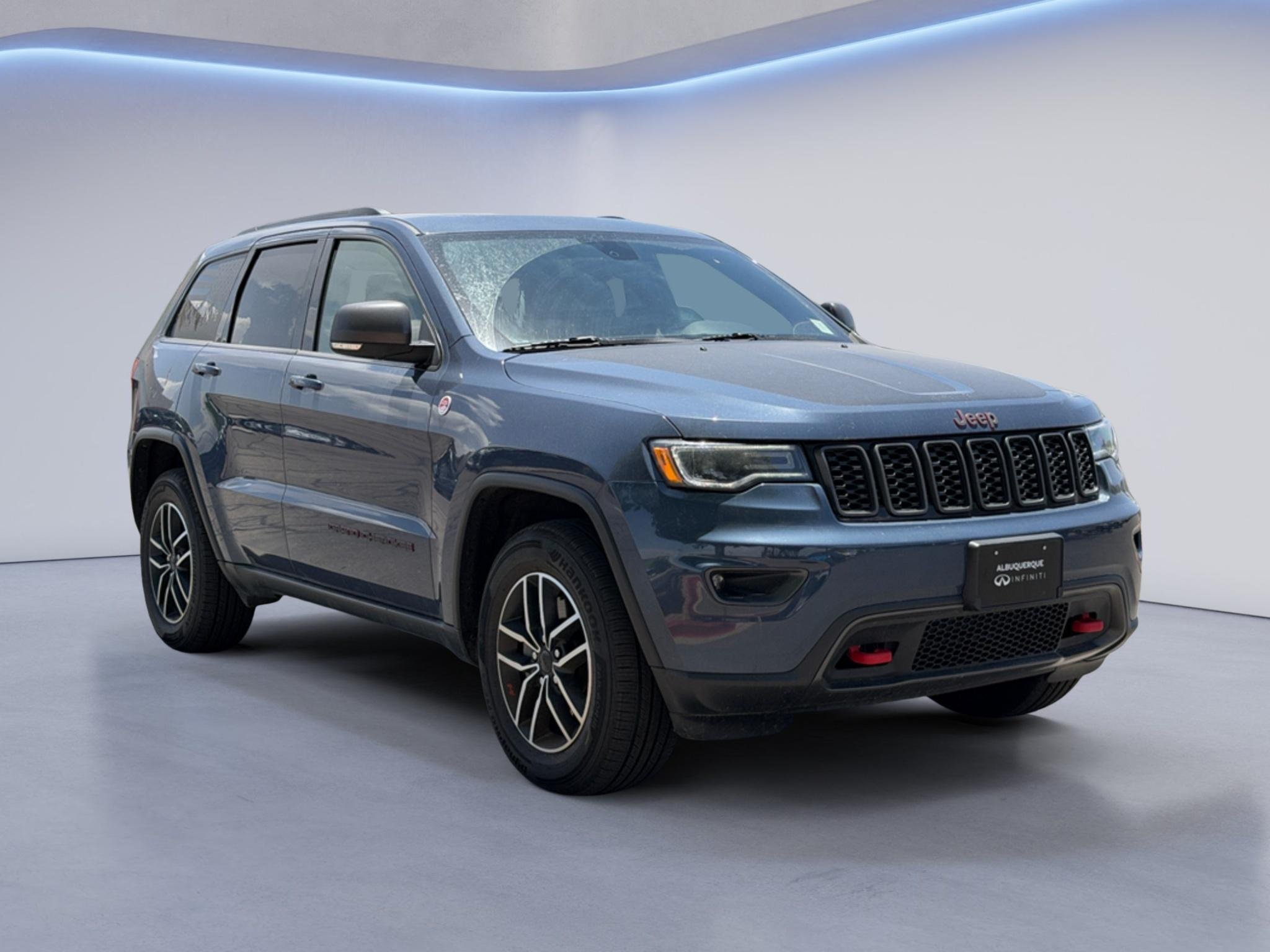 Used 2019 Slate Blue Pearlcoat Jeep Trailhawk image 3