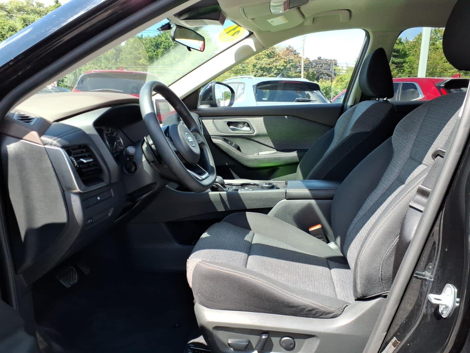Certified Used 2021 Super Black Nissan SV image 11