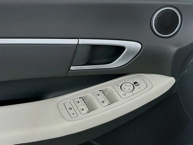 New 2026 Hyundai SONATA SEL Sport
