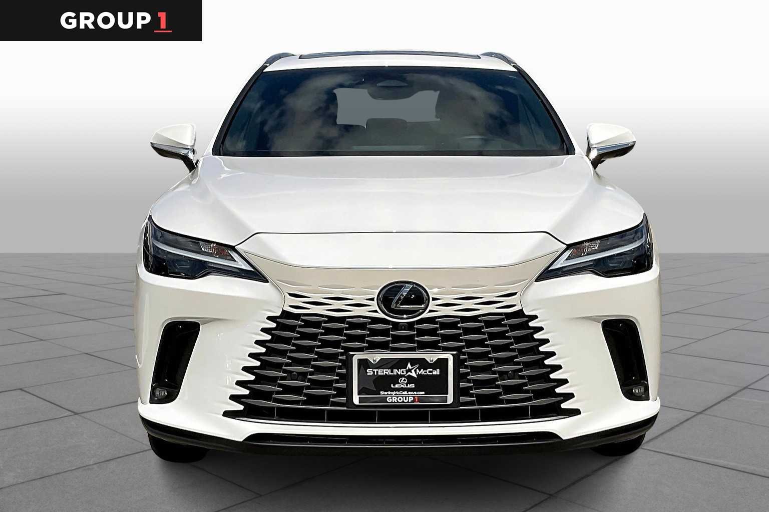 Used 2025 Eminent White Pearl Lexus Premium Plus image 3