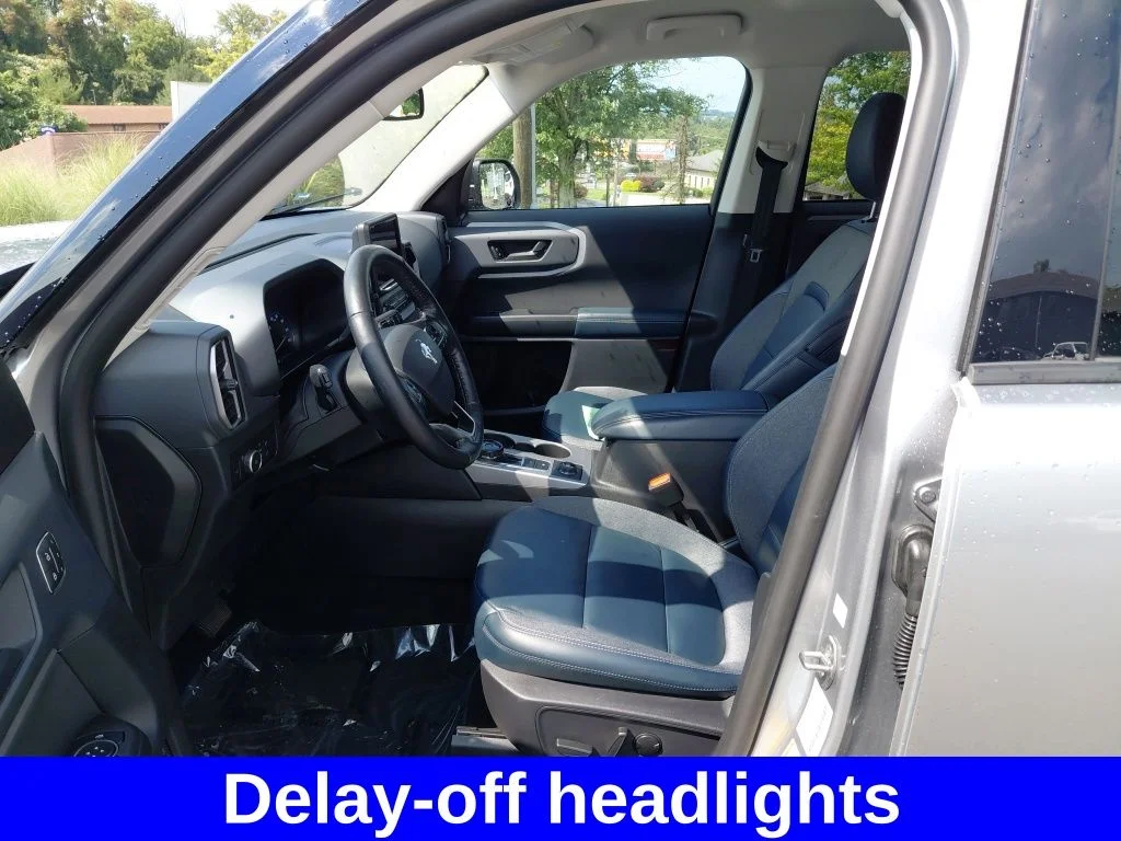 Used 2023 Silver Ford Outer Banks image 22
