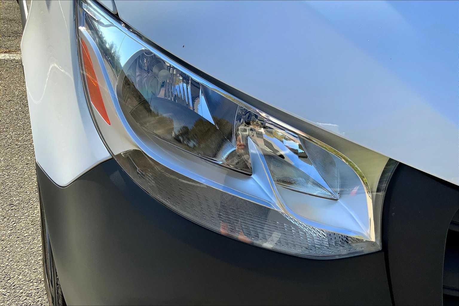 Used 2025 Arctic White Mercedes-Benz  image 18