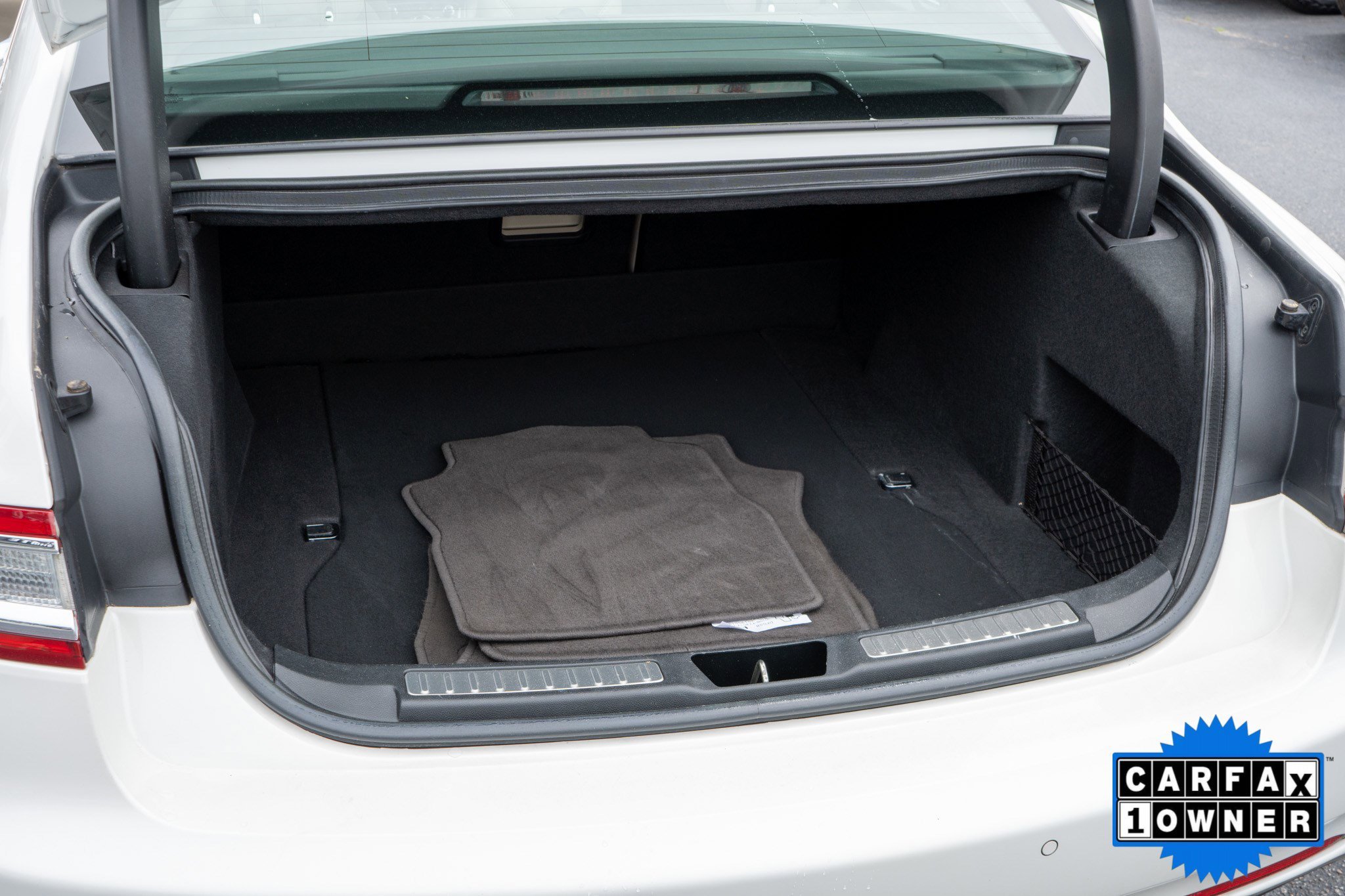 Used 2020 White Lincoln Reserve image 30
