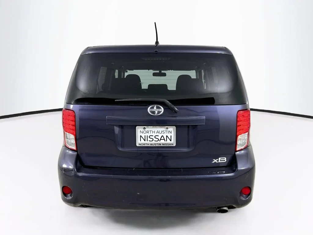 Used 2012 Blue Scion Base image 6