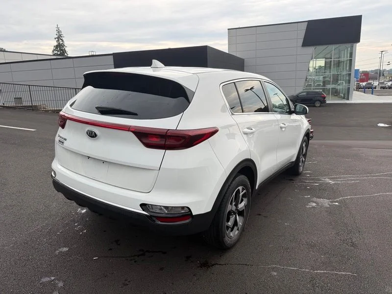 Used 2020 White Kia LX image 8