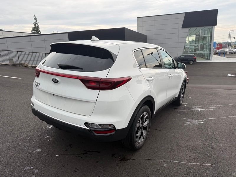Used 2020 White Kia LX image 8