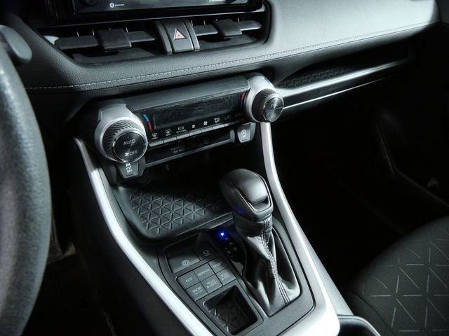 Used 2020 Black Toyota XLE image 20