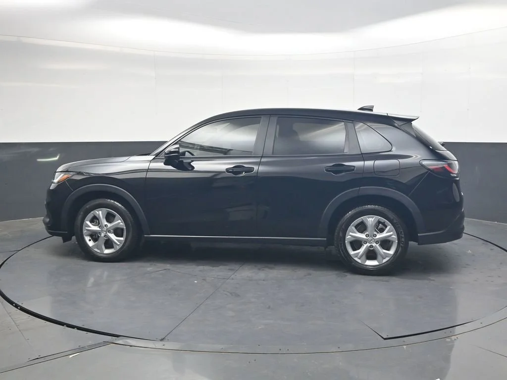 Used 2023 Crystal Black Pearl Honda LX image 7