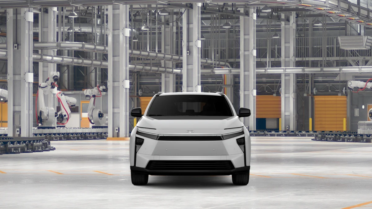 New 2027 Wind Chill Pearl Toyota XLE image 17