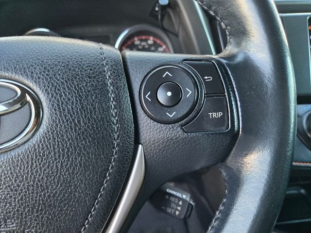 Used 2016 Gray Toyota SE image 18