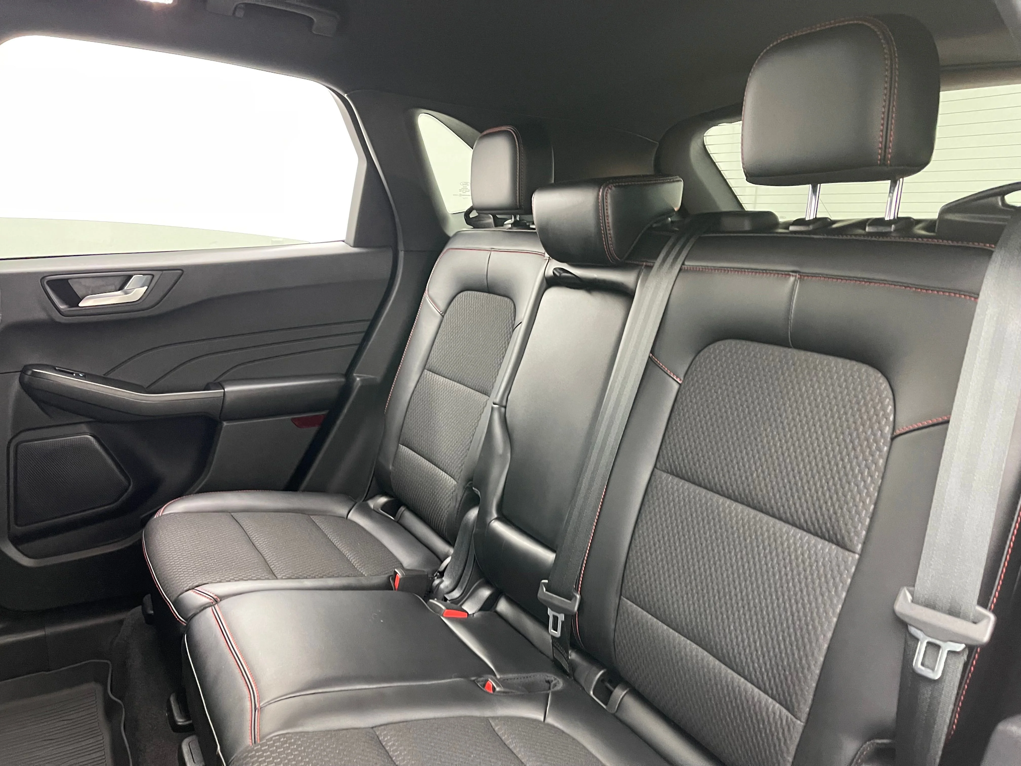 Used 2024 Black Metallic Ford ST-Line image 38