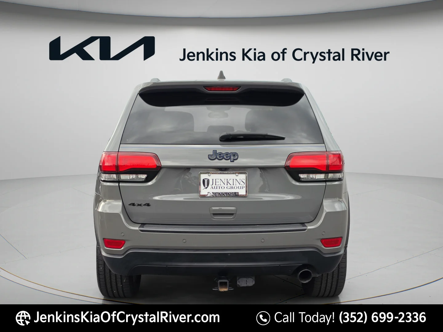 Used 2019 Sting-Gray Clearcoat Jeep Upland image 6
