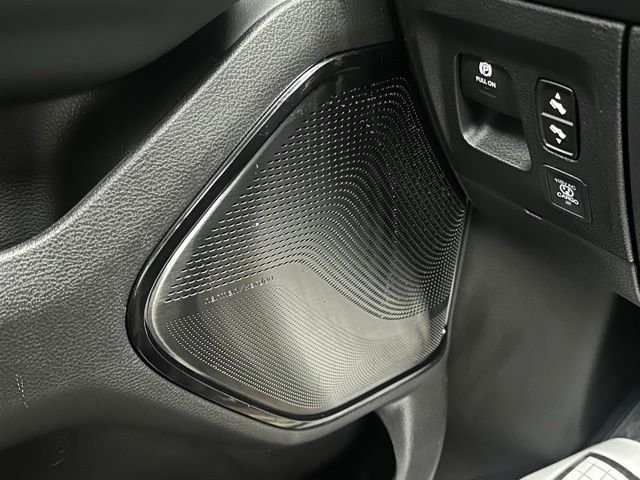 New 2026 Granite Crystal Metallic Clear-Coat Exterior Paint RAM Limited image 18