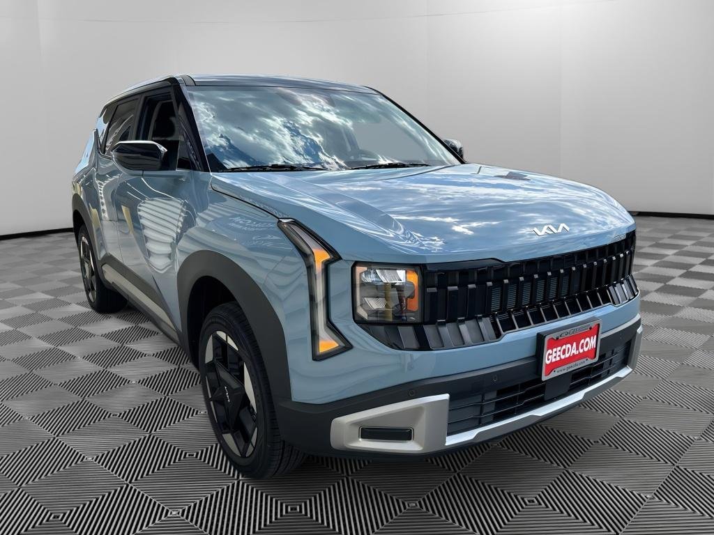 New 2027 Frost Blue / Black Roof Kia S image 3