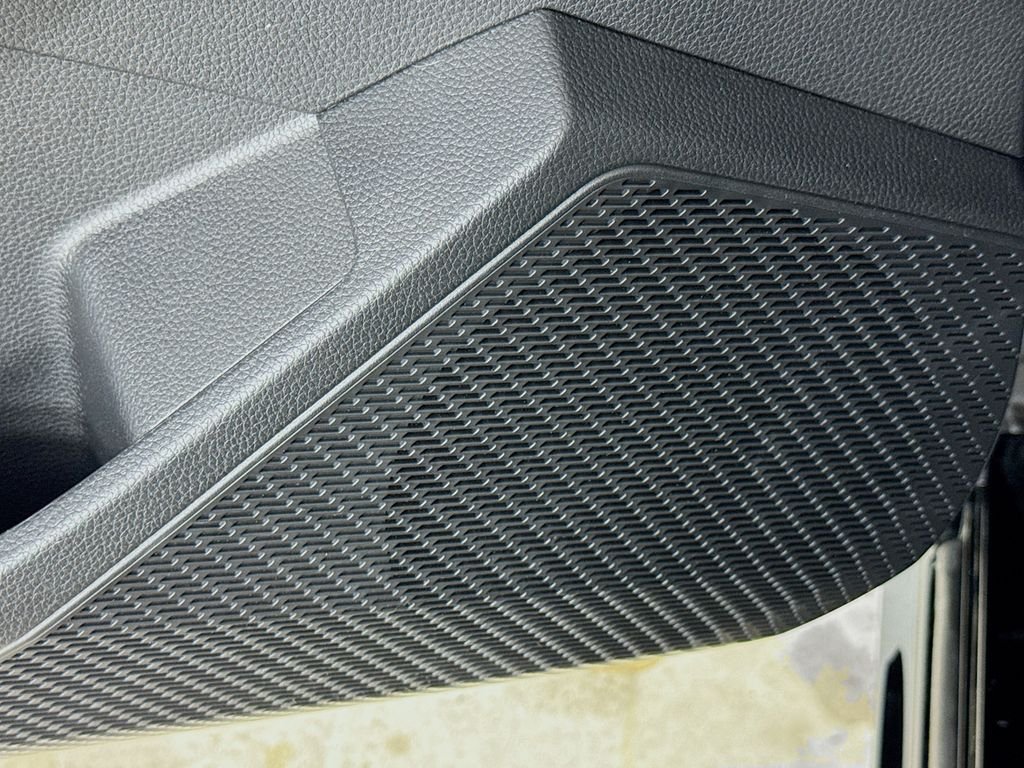 2025 Honda Accord Hybrid Touring - Photo 25