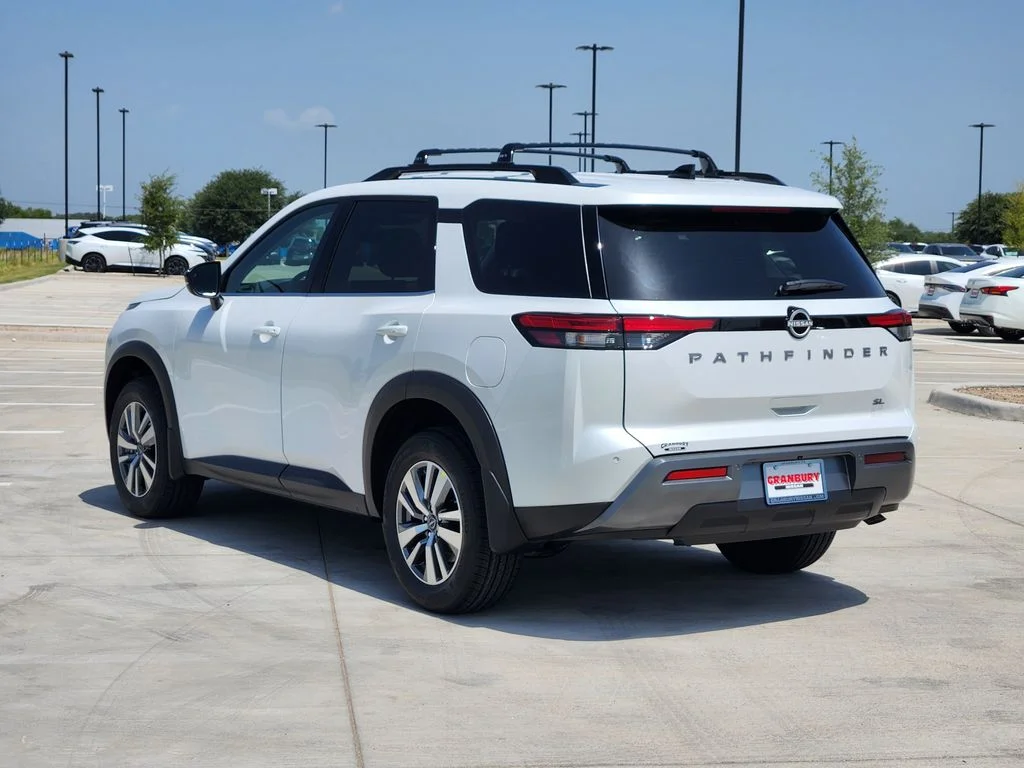 New 2026 Everest White Pearl TriCoat Nissan SL image 4