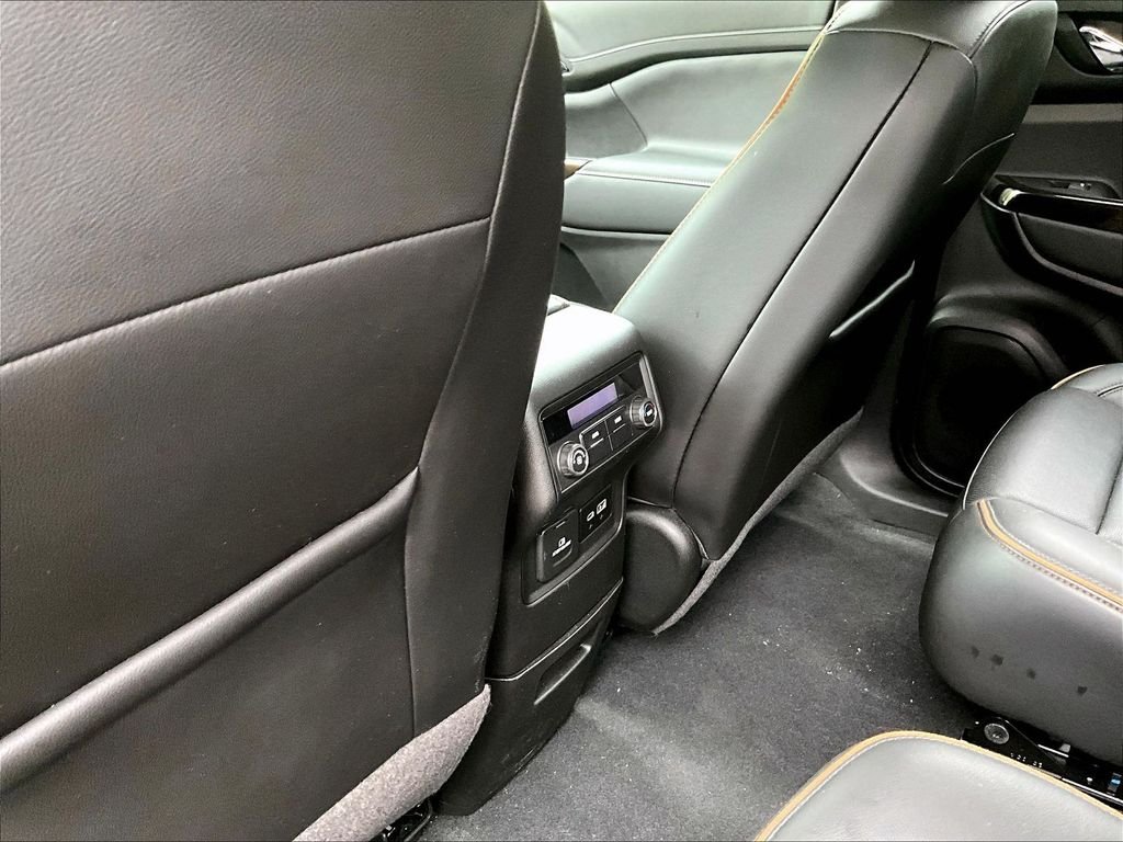 Used 2023 Black GMC AT4 image 22