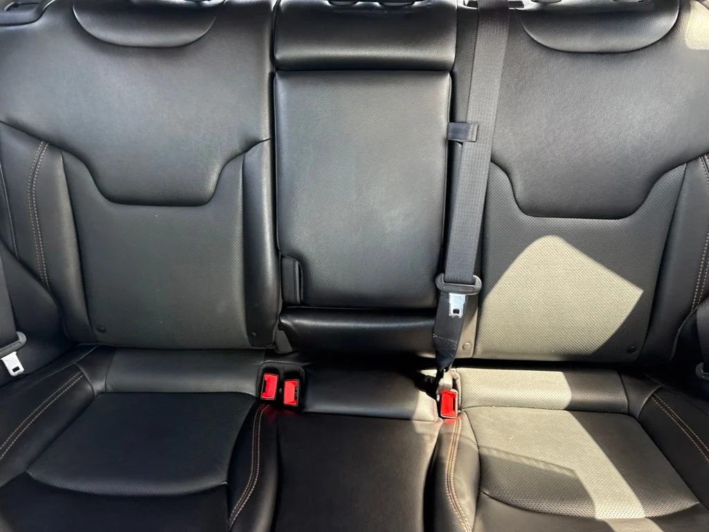 Used 2022 Black Jeep Latitude Lux image 26
