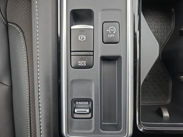 New 2026 Gun Metallic Nissan SL image 28