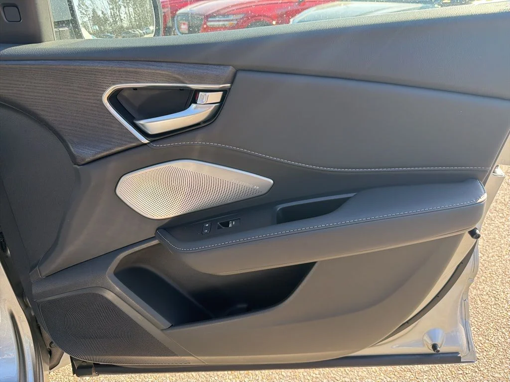 New 2026 Solar Silver Metallic Acura Advance Package image 25