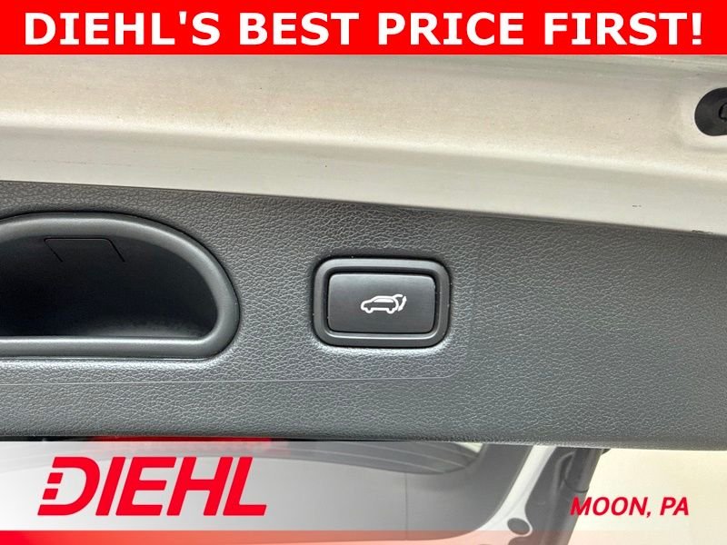 Used 2017 White Hyundai Limited image 10