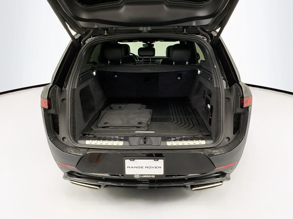 Used 2024 Black Land Rover Dynamic SE image 26