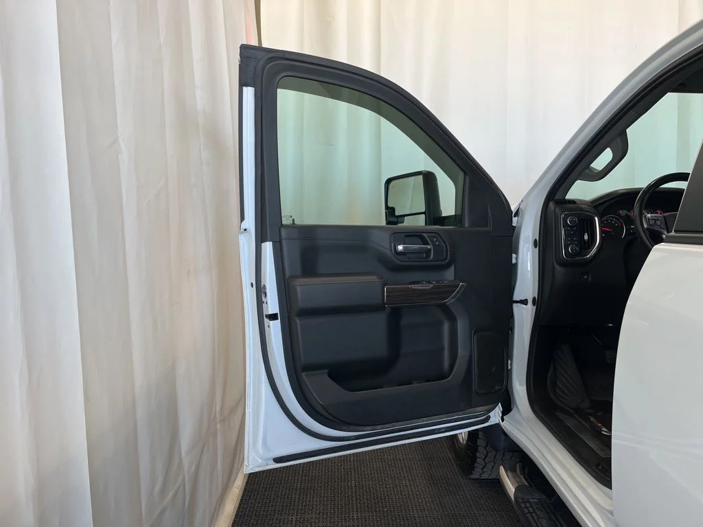 Used 2023 White Chevrolet LT image 16