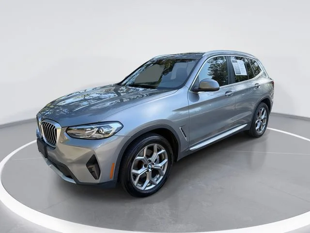Used 2023 Gray BMW xDrive30i image 1