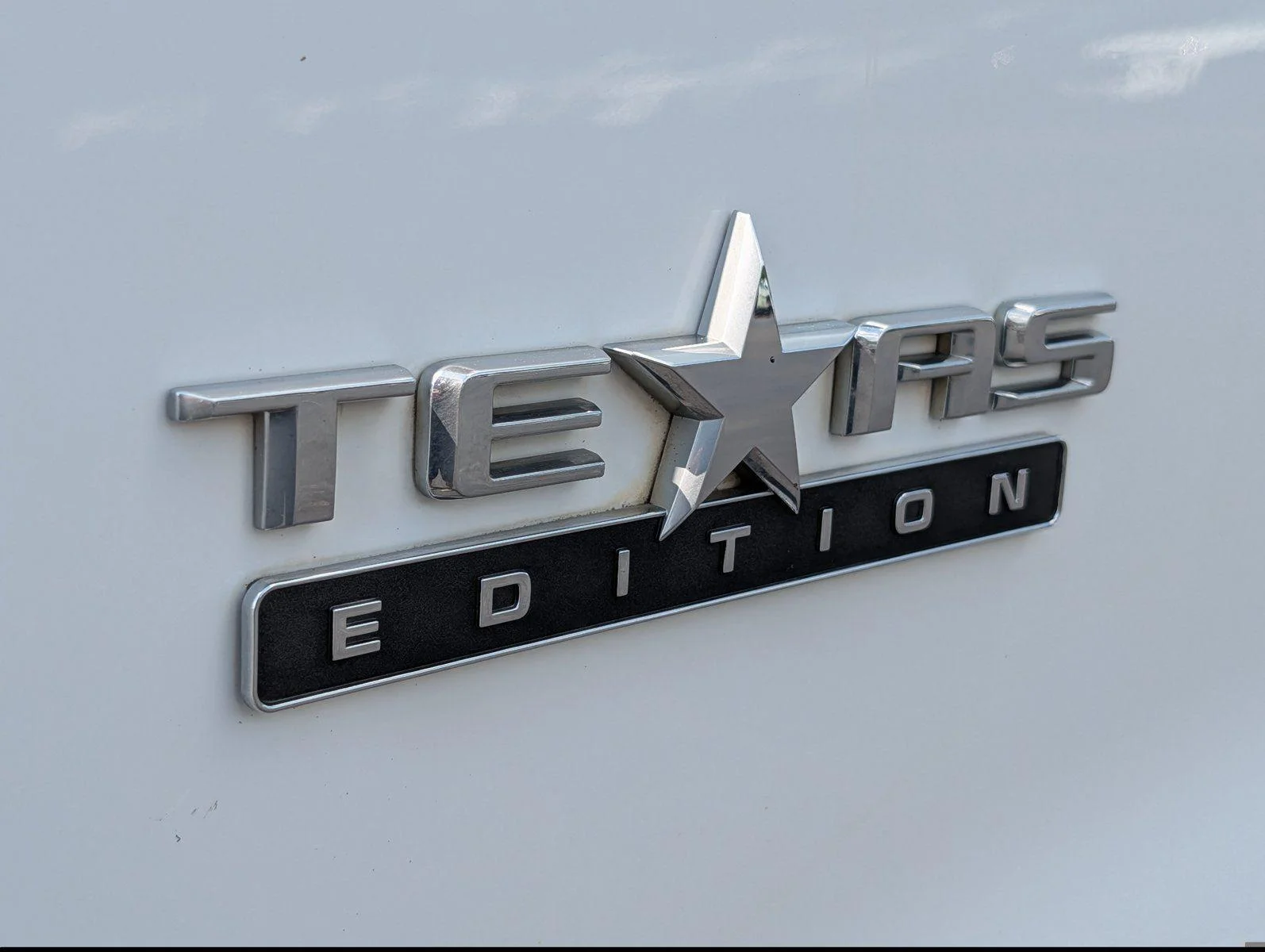 Used 2020 SUMMIT WHITE Chevrolet LT image 39