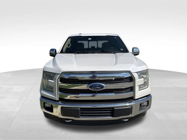Used 2015 White Ford Lariat image 8