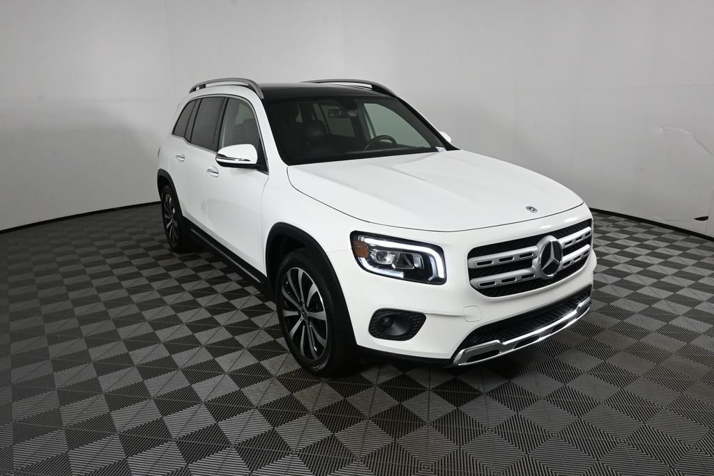 Certified Used 2022 White Mercedes-Benz GLB 250 image 22