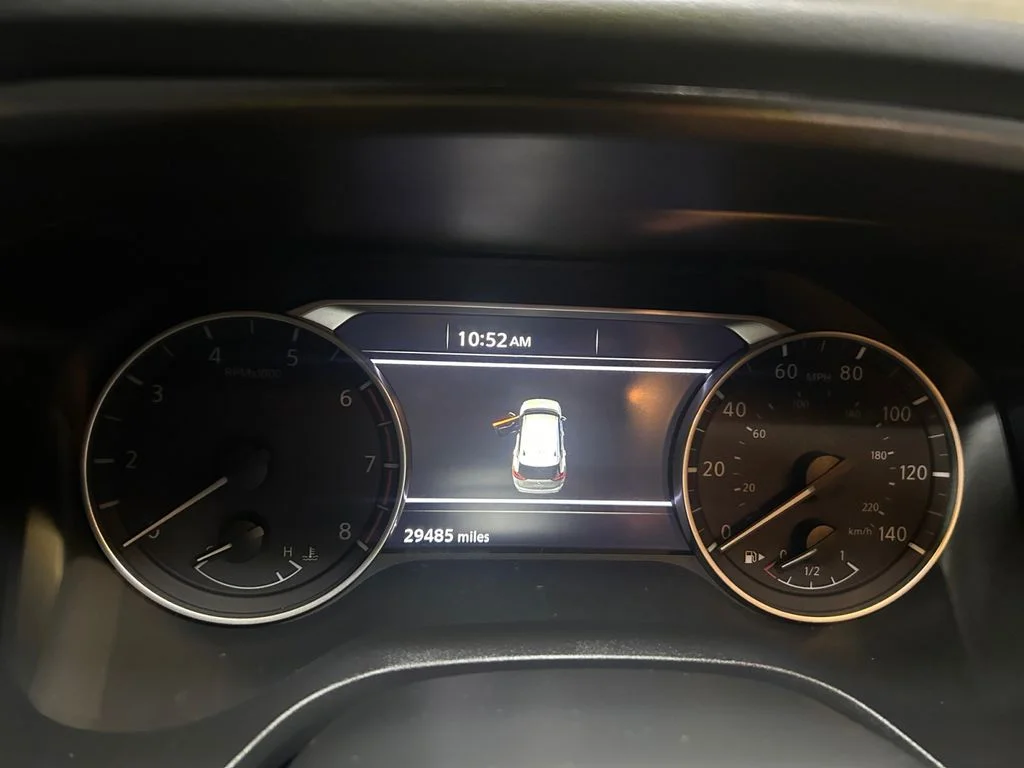 Used 2025 Scarlet Nissan SV image 24