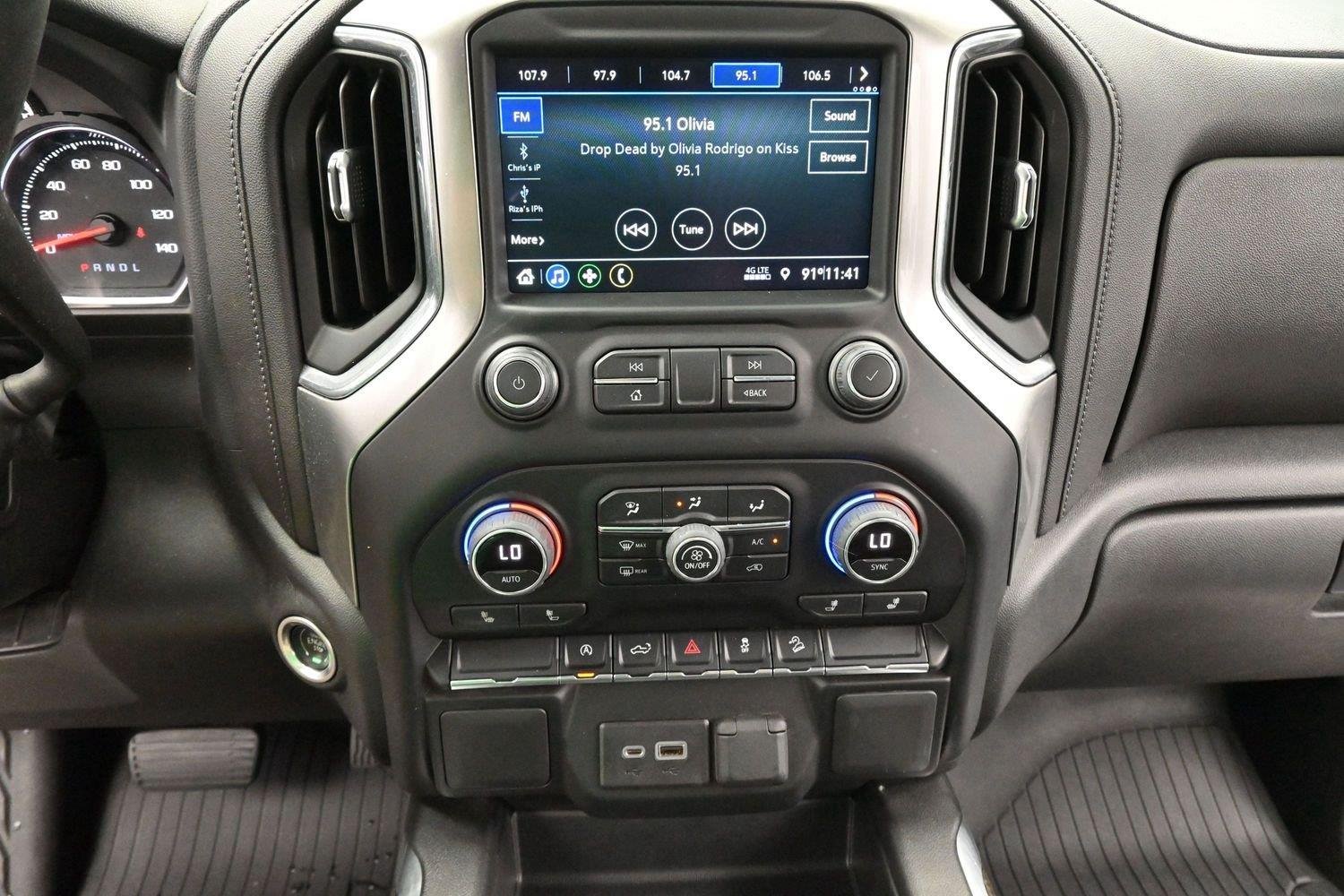 Used 2021 SHADOW GRAY METALLIC Chevrolet RST image 22