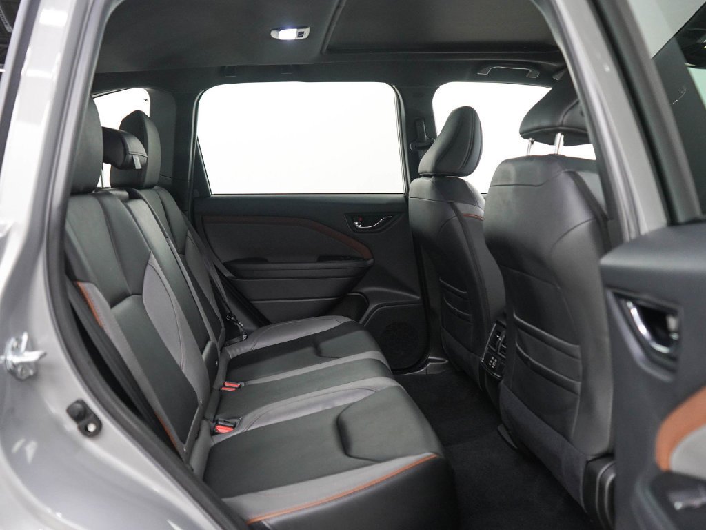Used 2025 River Rock Pearl Subaru Sport image 12