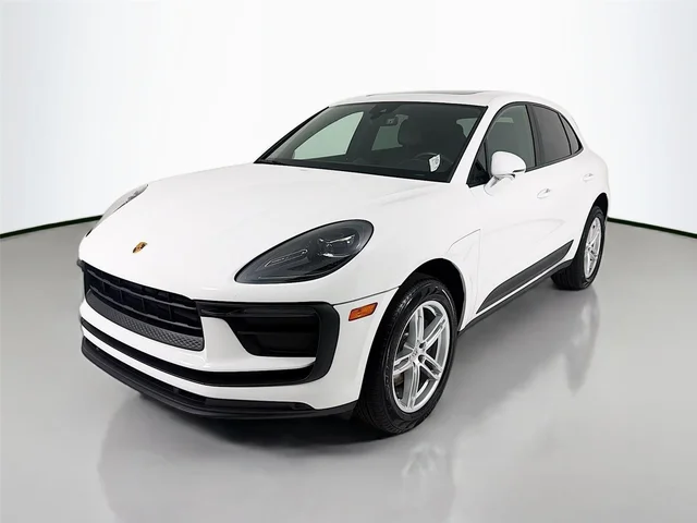 2022 Porsche Macan 
